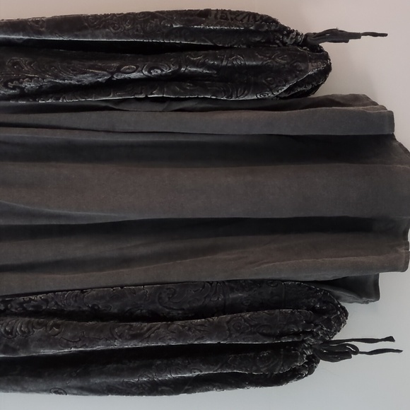 XCVI Oversized Bohemian Velvet Puffy Sleeves Peasant Relaxed Fit Blouse Sz L - Picture 8 of 8